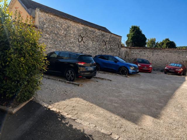Garage location à Les Hautes Garces, Étampes