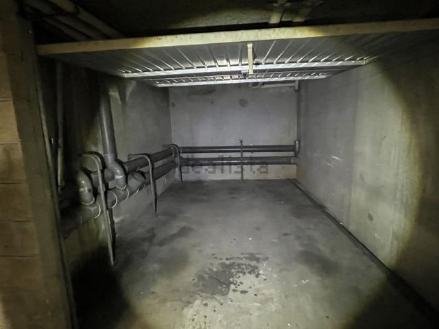 Garage location à Évry-Centre, Évry-Courcouronnes