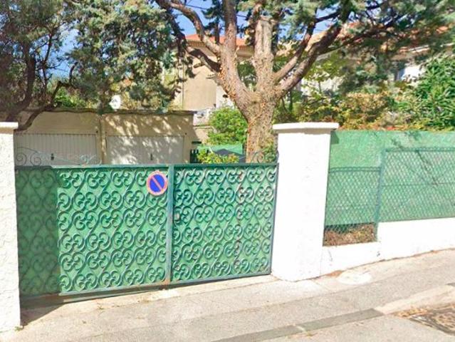 Garage vente à Arrondissement de Toulon, Toulon