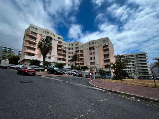 Garagem venda em Piornais, Funchal