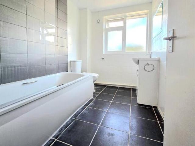 Cottage for rent in Orpington, Greater London