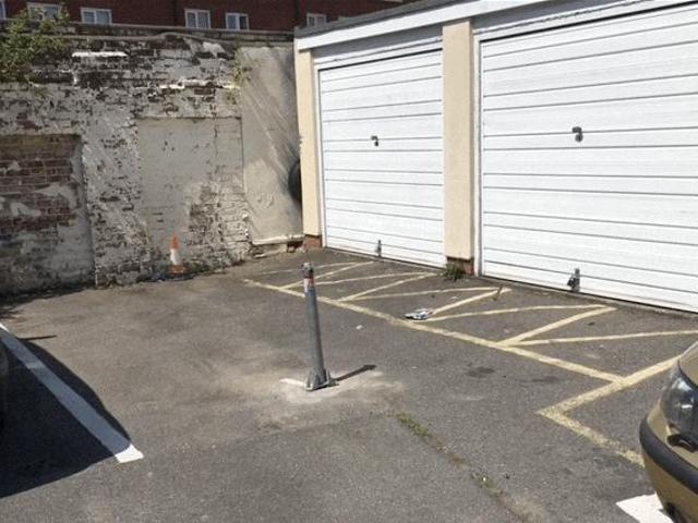House for rent in The Dales, Key Street