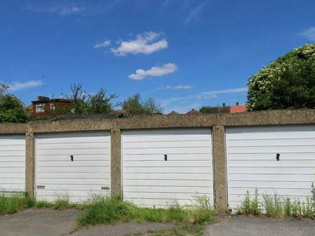 House for rent in Surrey