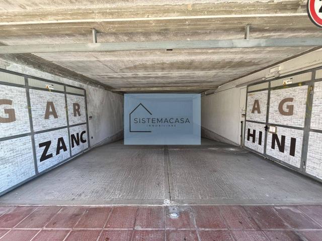 Box in affitto a Unione di Comuni della Romagna Forlivese, Quattro