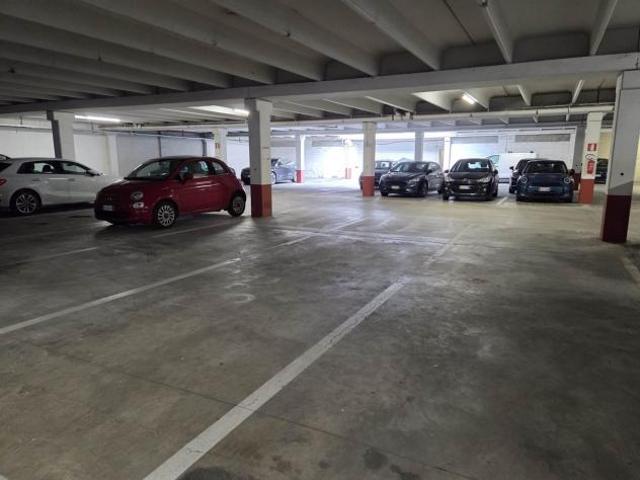 Box in vendita a Zona Omogenea Milano Nord, Sesto San Giovanni