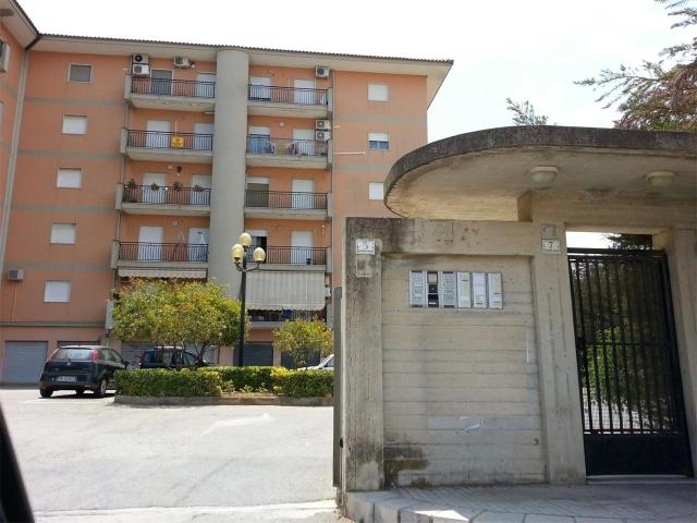 Box in vendita a Avola, Sicilia