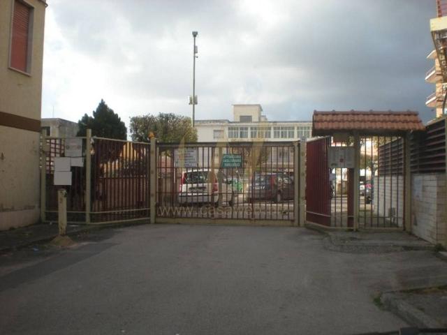 Box in vendita a Casagiove, Campania