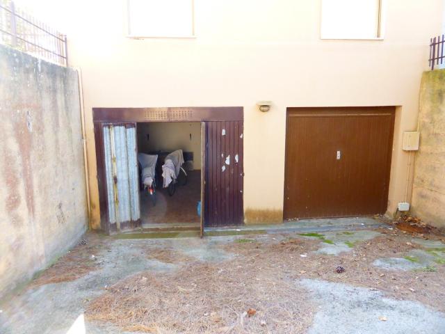 Box in vendita a Follonica, Toscana