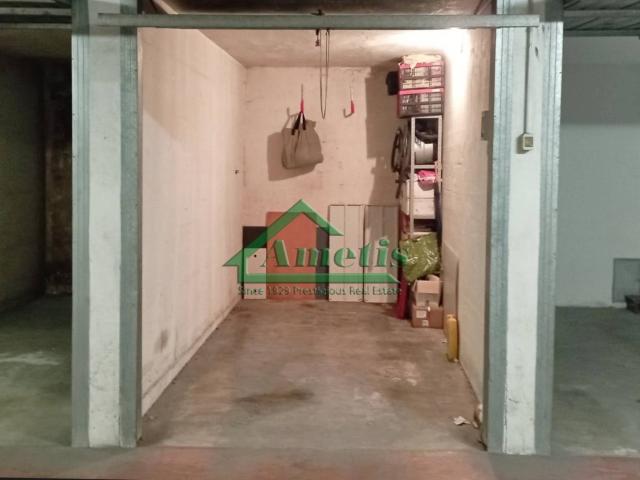 Box in vendita a Imperia, Liguria