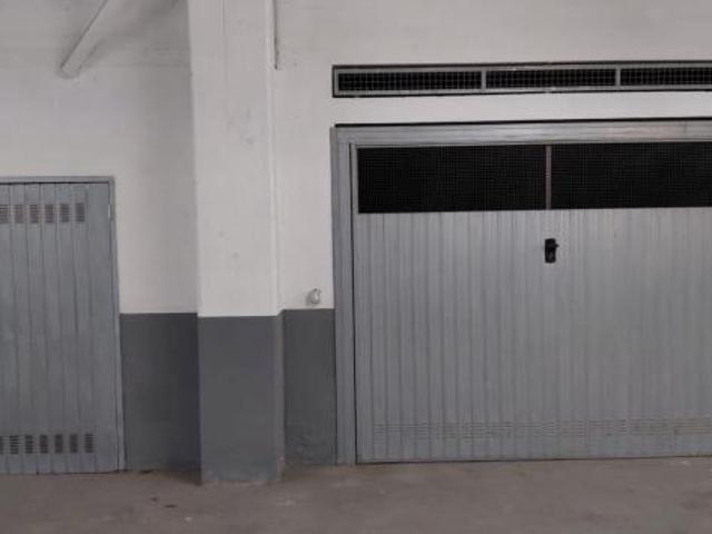 Box in vendita a Camponelli, Marina Di Massa