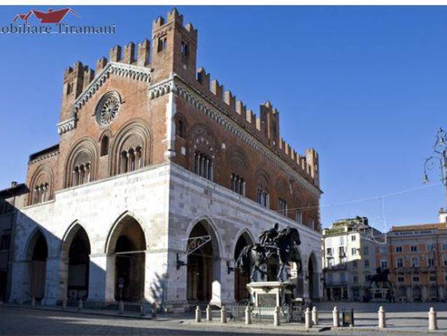 Box in vendita a Piacenza, Reggio Emilia