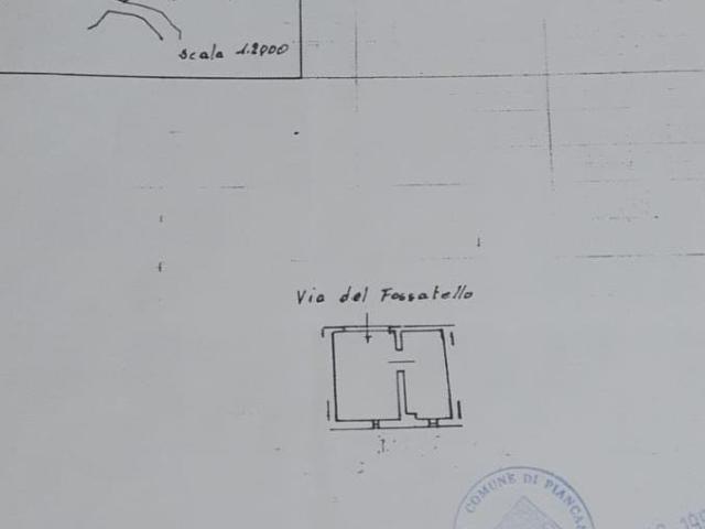 Box in vendita a Piancastagnaio, Toscana