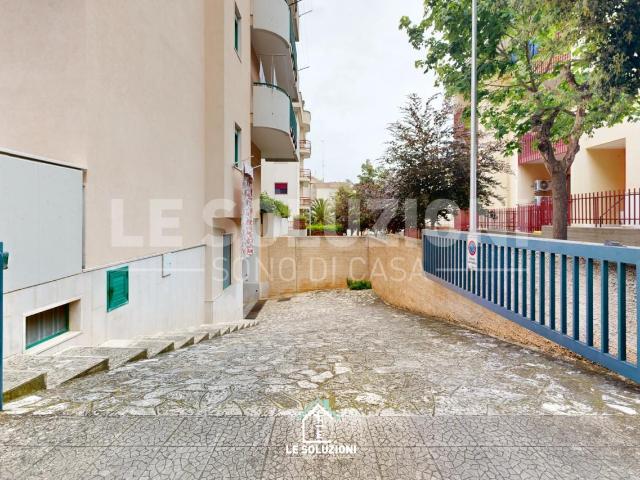 Box in vendita a Puglia, Bari