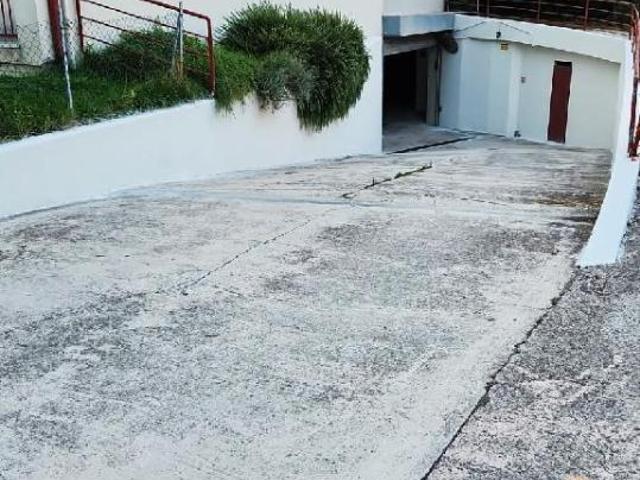 Box in vendita a Borgo Molino, Marche