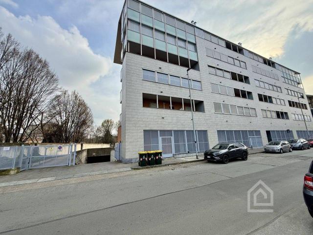 Box in vendita a Bertolla, Piemonte
