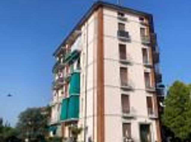 Box in vendita a Ovest, Brenzone