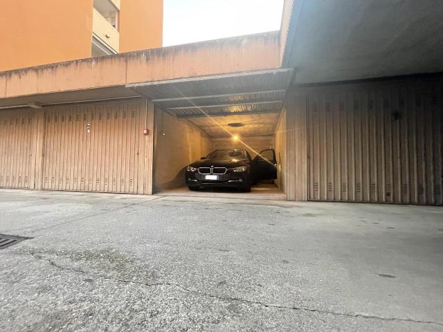 Box in vendita a San Lazzaro, Vicenza