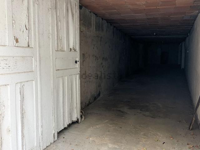 Garage location à Issoudun, Indre