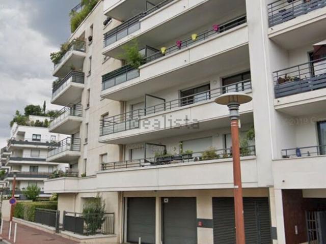 Garage vente à Quartier La Ferme / Les Îles / Les Chartreux, Issy-les-Moulineaux