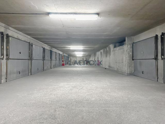 Garage vente à Paris 13e Arrondissement, Paris