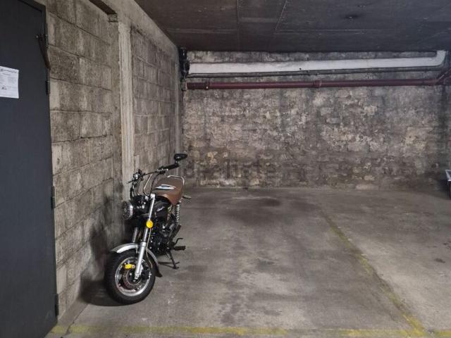 Garage location à Paris 12e Arrondissement, Paris