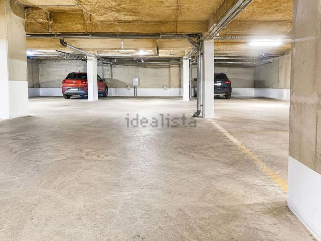 Garage vente à Paris 14e Arrondissement, Paris