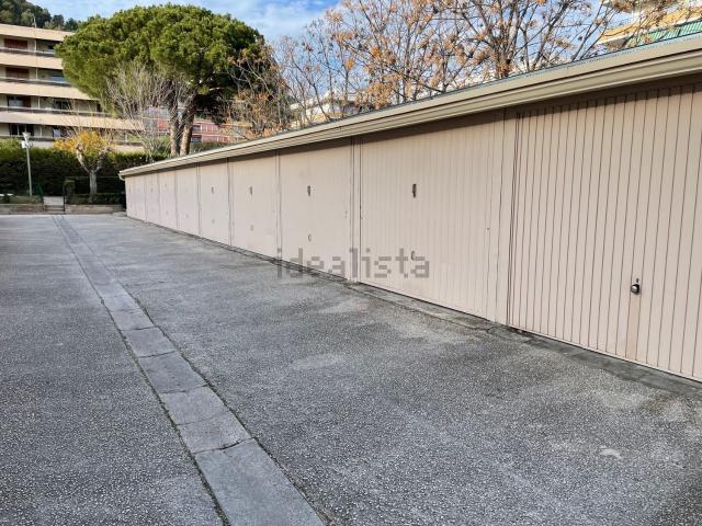 Garage vente à Le Thouar, La Garde