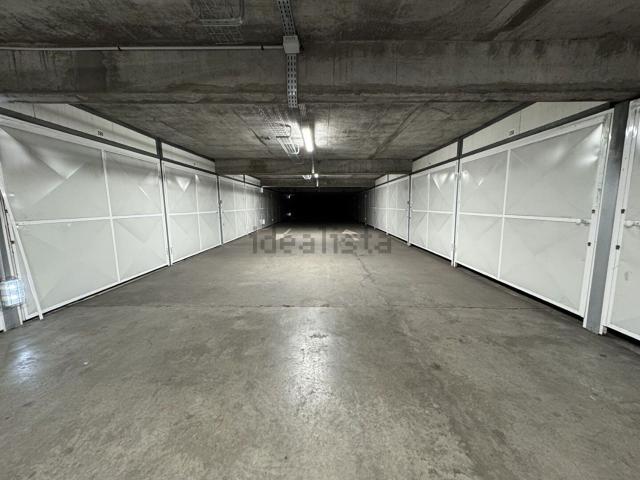 Garage vente à La Madeleine, Nord