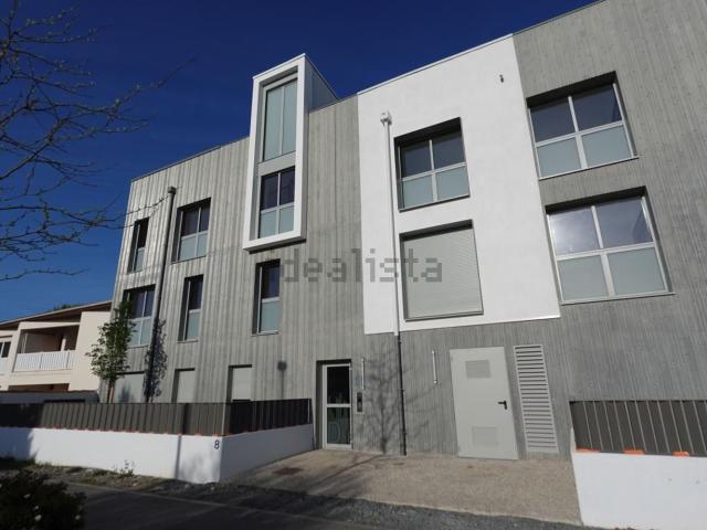 Garage vente à Saint-Éloi, La Rochelle