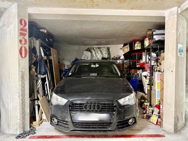 Garage vente à La Turbie, Alpes-Maritimes