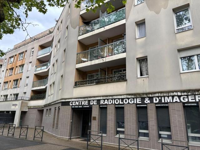Garage location à Le Blanc-Mesnil, Seine-Saint-Denis