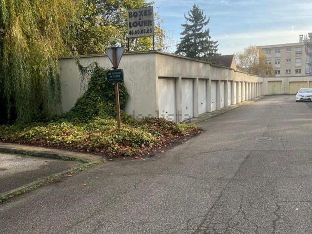 Garage location à Cité Basse, Le Plessis-Robinson