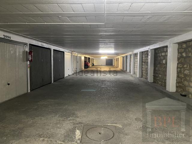 Garage vente à Paris 11e Arrondissement, Paris