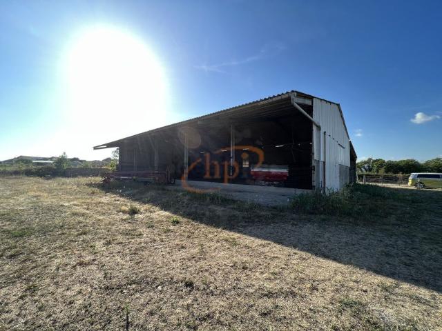 Garage vente à Les Costes-Gozon, Aveyron