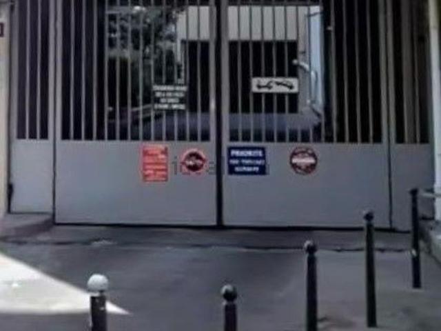 Garage vente à Paris 1er Arrondissement, Paris