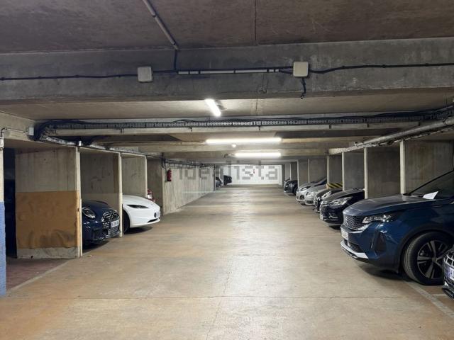 Garage vente à Paris 1er Arrondissement, Paris
