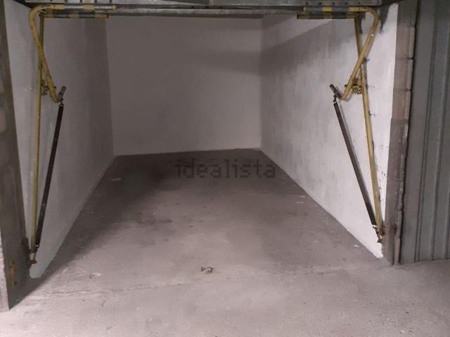 Garage location à Paris 13e Arrondissement, Paris