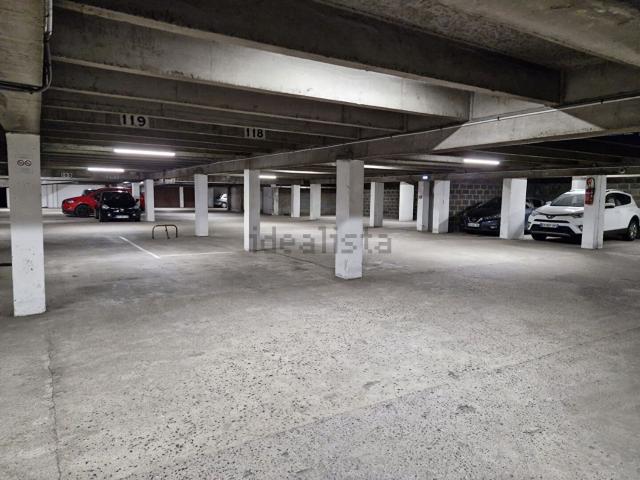Garage location à Quartier Saint-Sauveur, Lille