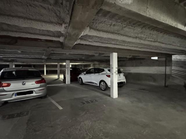Garage location à Quartier Saint-Sauveur, Lille