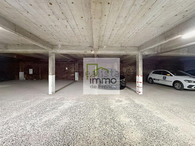 Garage vente à Quartier Saint-Sauveur, Lille