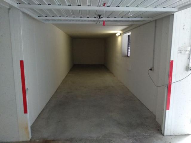 Box in affitto a Cellatica, Lombardia
