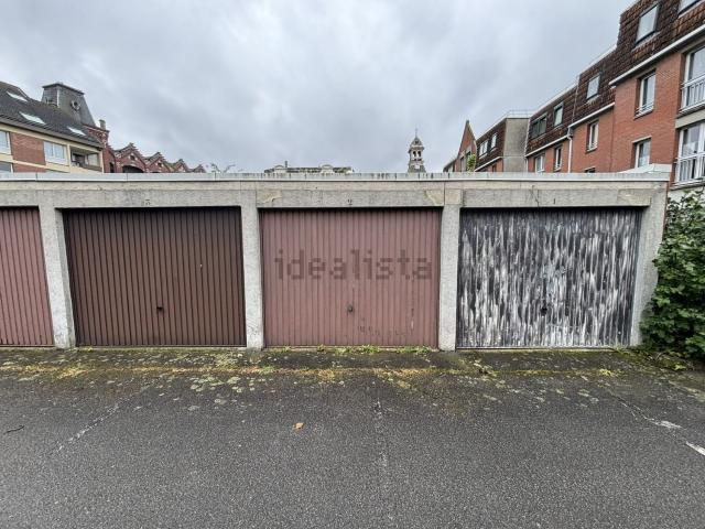Garage vente à Lys-lez-Lannoy, Nord