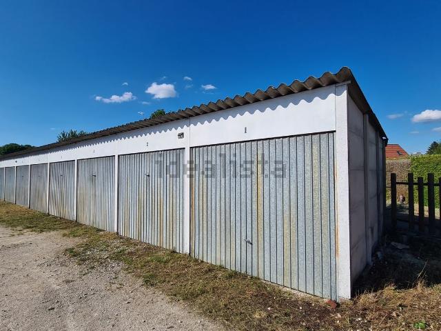 Garage location à Mandeure, Doubs