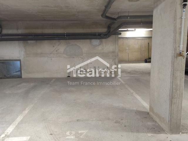 Garage vente à Maurepas, Yvelines
