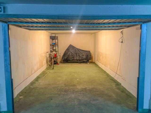 Garage vente à Menton, Alpes-Maritimes