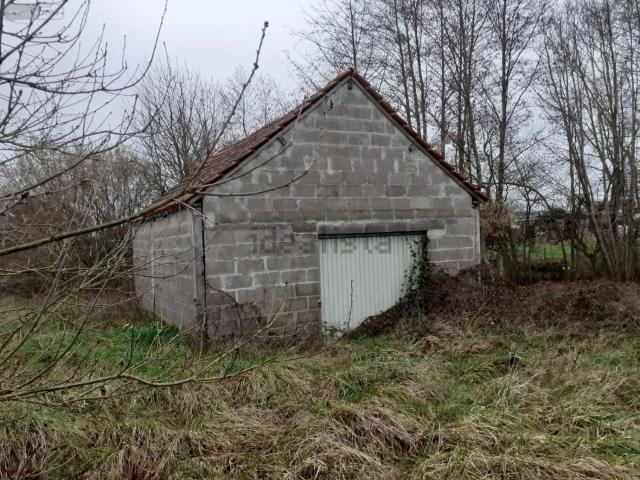 Garage vente à Mézeray, Sarthe