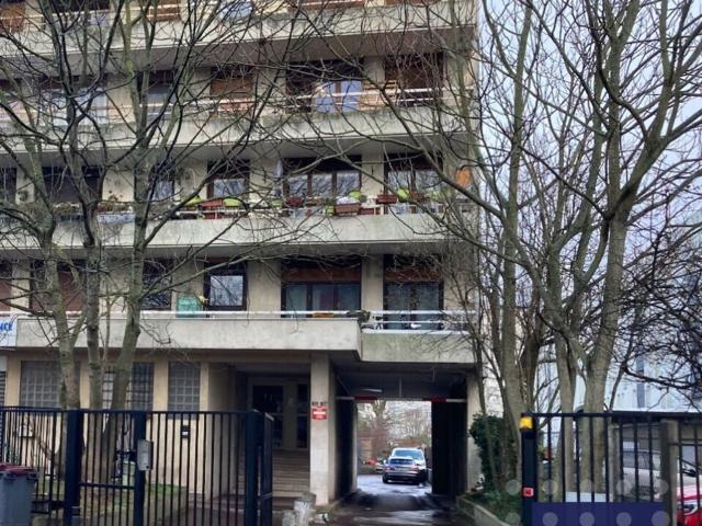 Garage vente à Ruffins - Théophile-Sueur, Montreuil