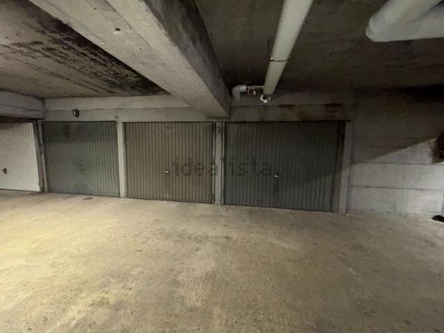 Garage vente à Quartier Vieux Montrouge, Montrouge