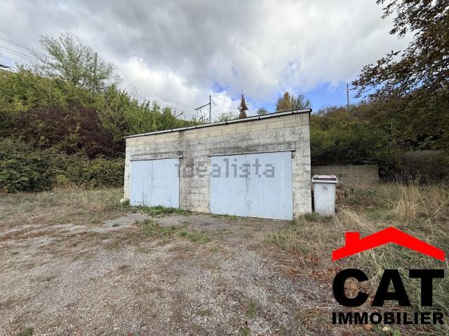 Garage vente à Veneux-les-Sablons, Moret-Loing-et-Orvanne