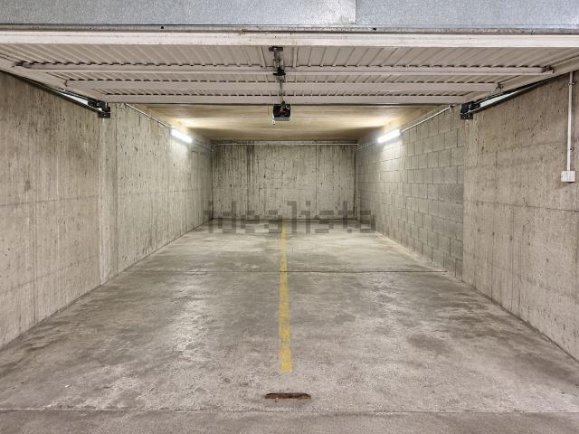 Garage vente à Paris 12e Arrondissement, Paris